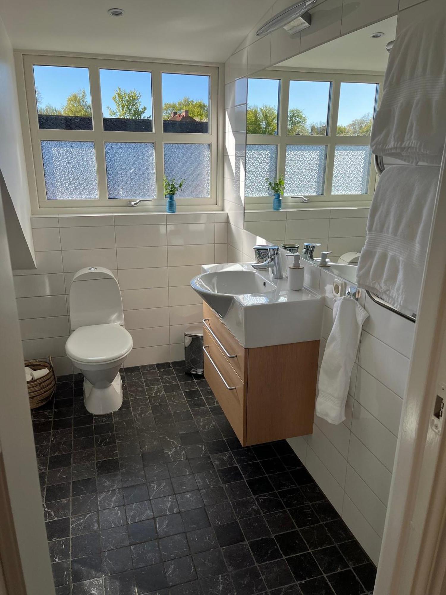 Svanbergs Gaestrum B&B Hammenhog Экстерьер фото